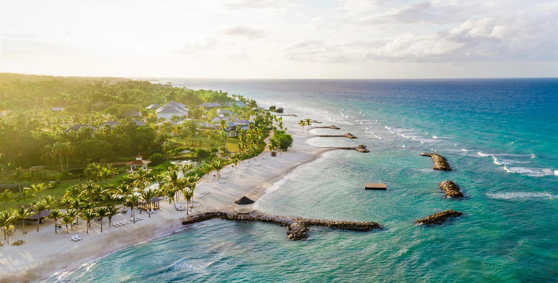 Luxurious beachfront room with a stunning ocean view at Half Moon resort